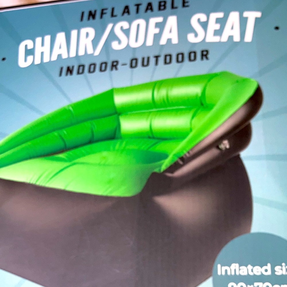 INEW NFLATABLE CHAIR/SOFA SEAT FOR INDOOR OR OUTDOOR FUN! NIB